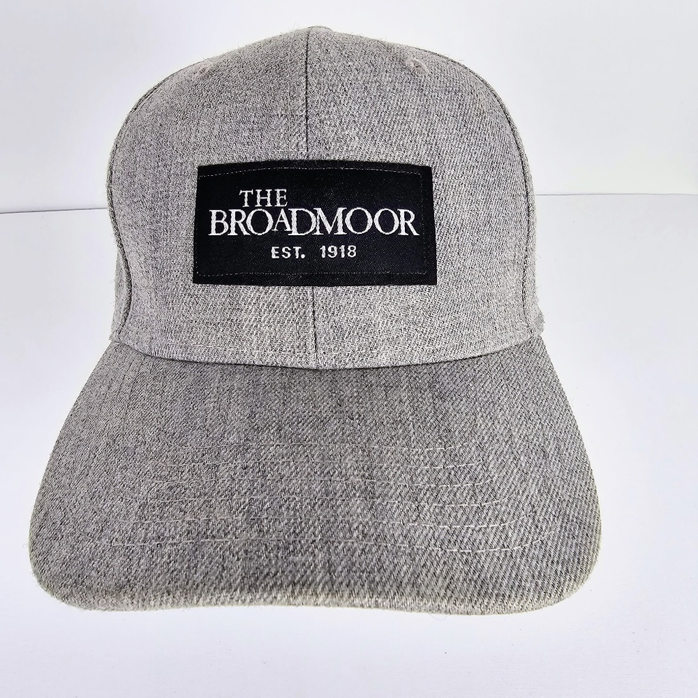NEW- The Broadmoor Colorado Springs Resort Golf Hat Snap Closure- Gray